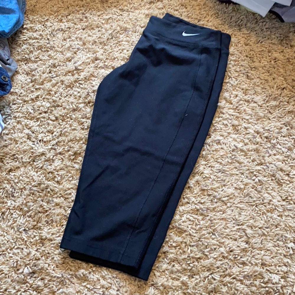 Nike crop leggings